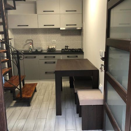 Appartamento Casa Dan Buzău Esterno foto