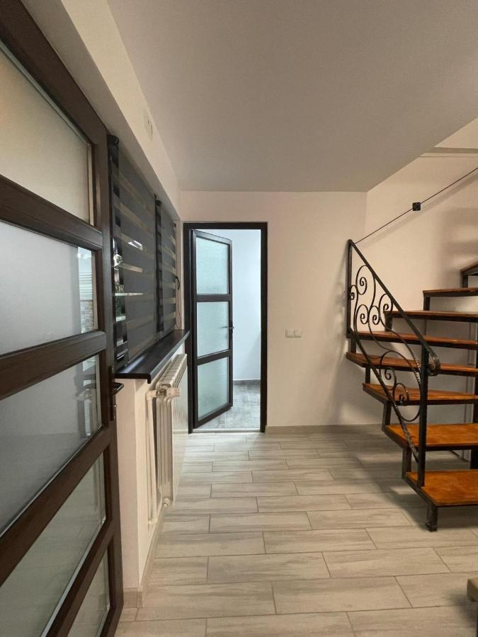 Appartamento Casa Dan Buzău Esterno foto