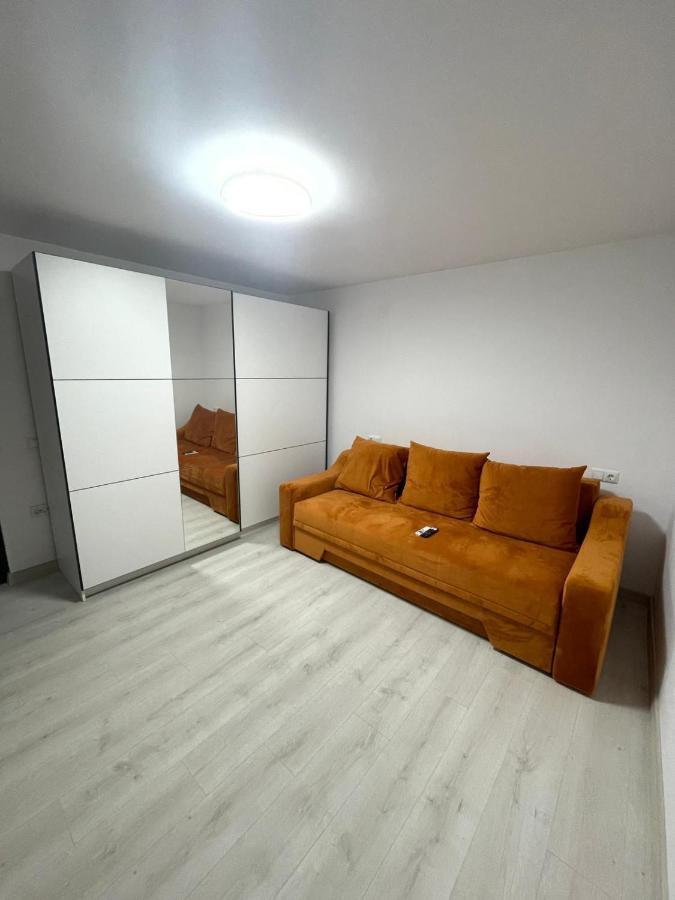 Appartamento Casa Dan Buzău Esterno foto