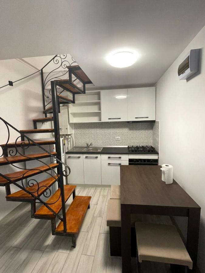 Appartamento Casa Dan Buzău Esterno foto